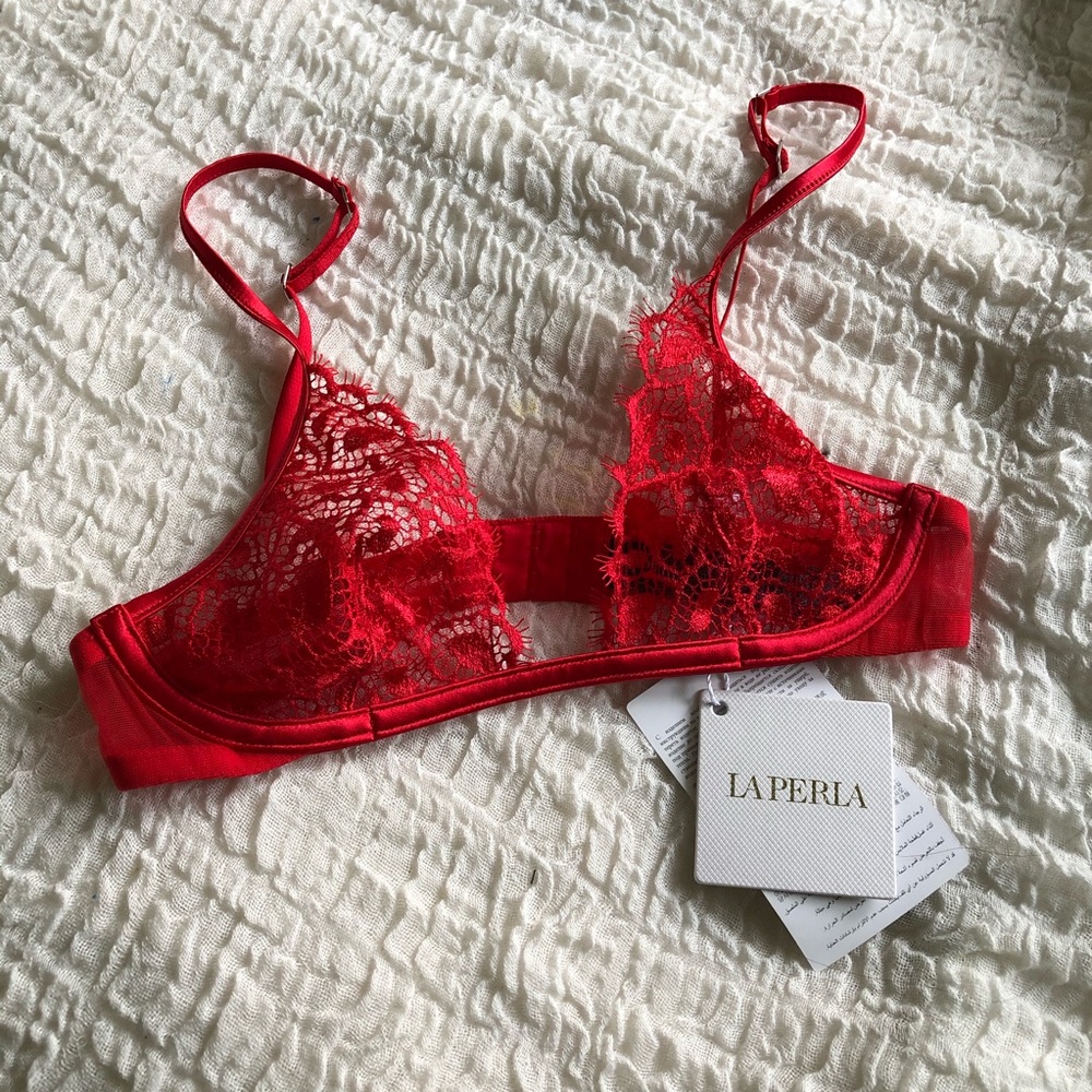 La Perla B30 red lingerie lace bra